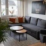 شقة Apart63-modern-3room I Smart Tv I Free Parking I Free Wifi هام