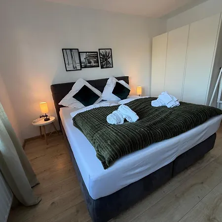 شقة Apart63-modern-3room I Smart Tv I Free Parking I Free Wifi